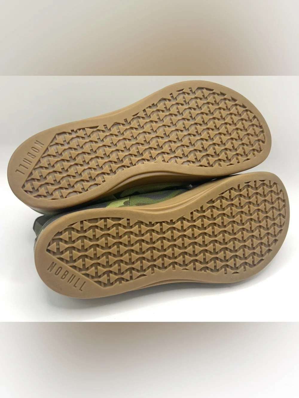 NOBULL sneakers olive